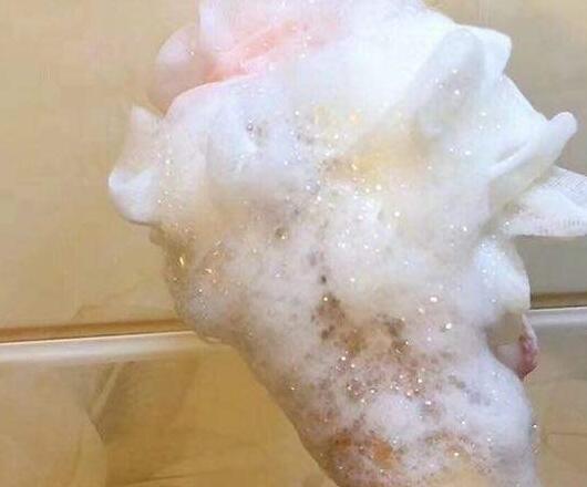 用沐浴露洗澡也有讲究？沐浴露的正确使用方式，你用对了吗？